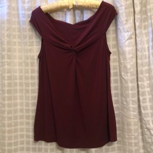 Tommy Bahama knit twist neck top M burgundy